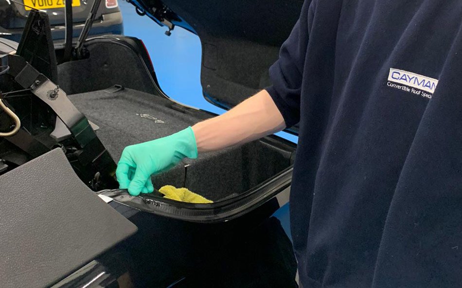 cleaning vw eos convertible roof seals