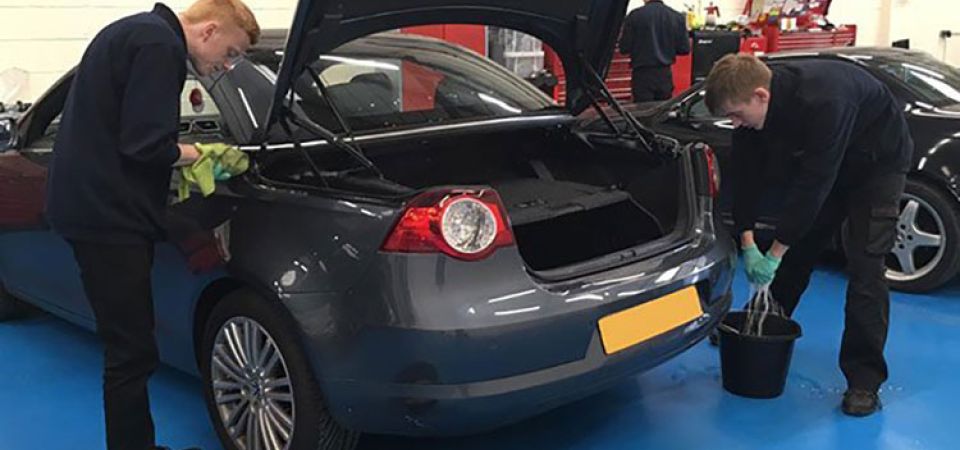 Roof Material Servicing